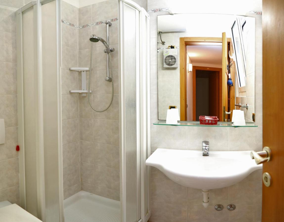 Front Lake Apartment Bardolino Extérieur photo